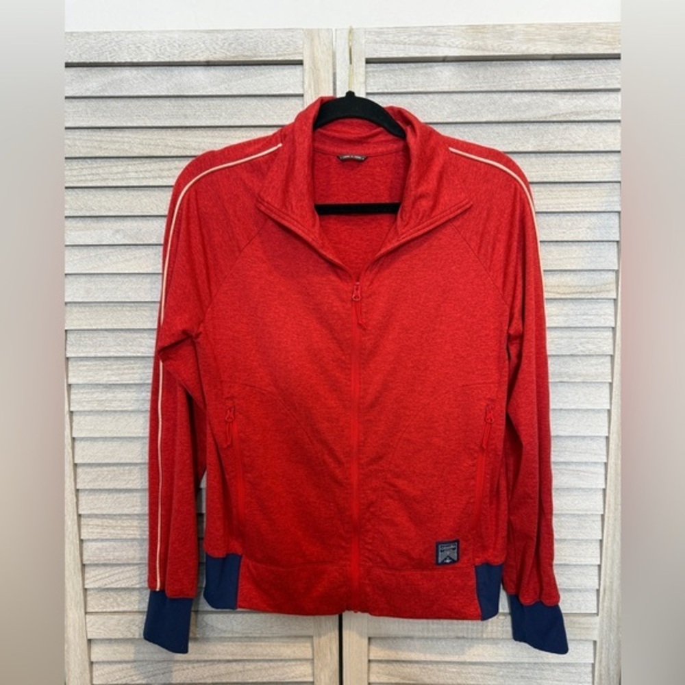 Oiselle Women’s Jacket Size S Red w/ Blue Trim